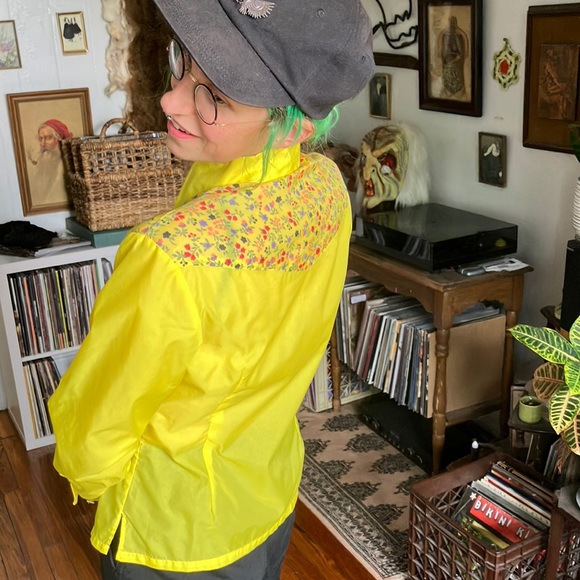 ✨ SOLD ✨ Vintage 60s Dagger Collar Floral Western Button Down Nylon Shirt ~ M - Picture 5 of 9